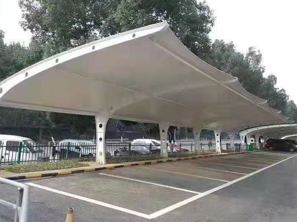 兰州膜结构车棚.jpg 兰州膜结构车棚.jpg